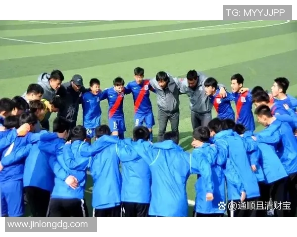 足球球星的朋友如何影响他的人生成长与赛场表现 足球球星的朋友如何影响他的人生成长与赛场表现