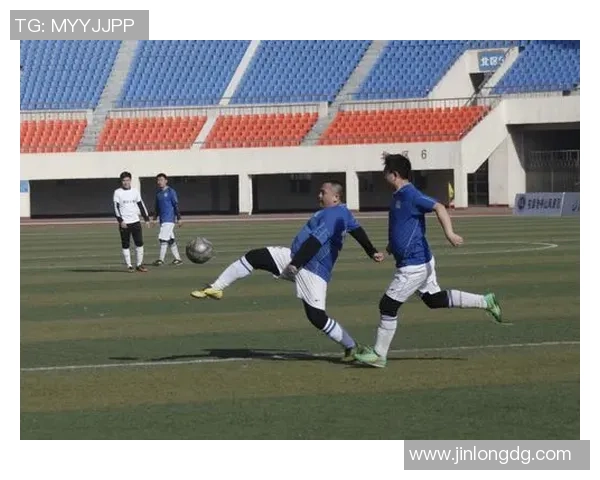 快手足球星仔是谁？揭秘这位人气爆棚的足球达人背后的故事